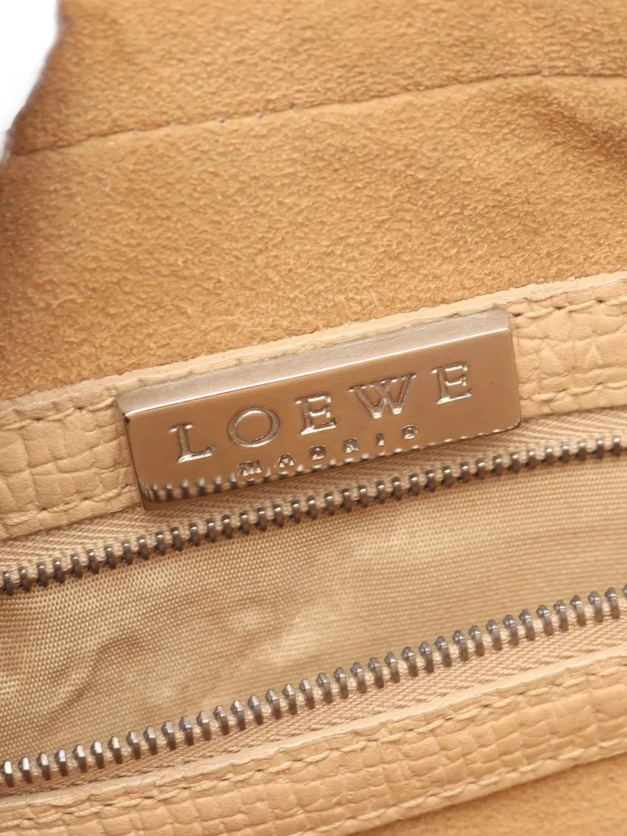 textured leather tote bag 12