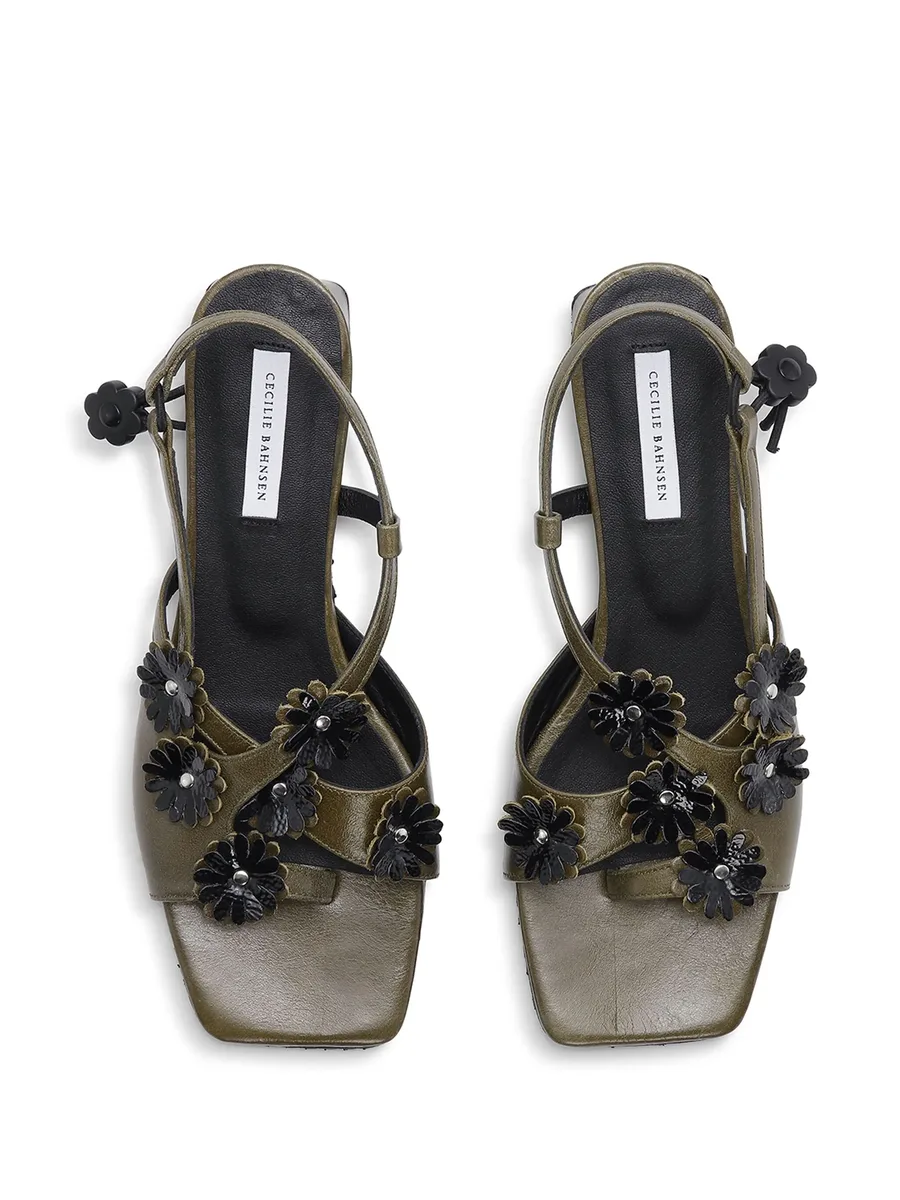 Arna sandals 4