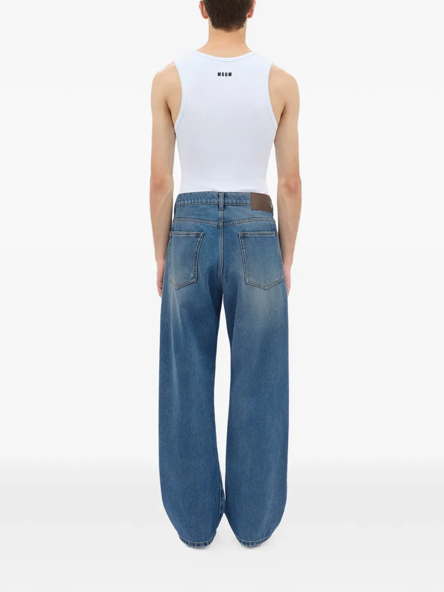 distressed jeans 7