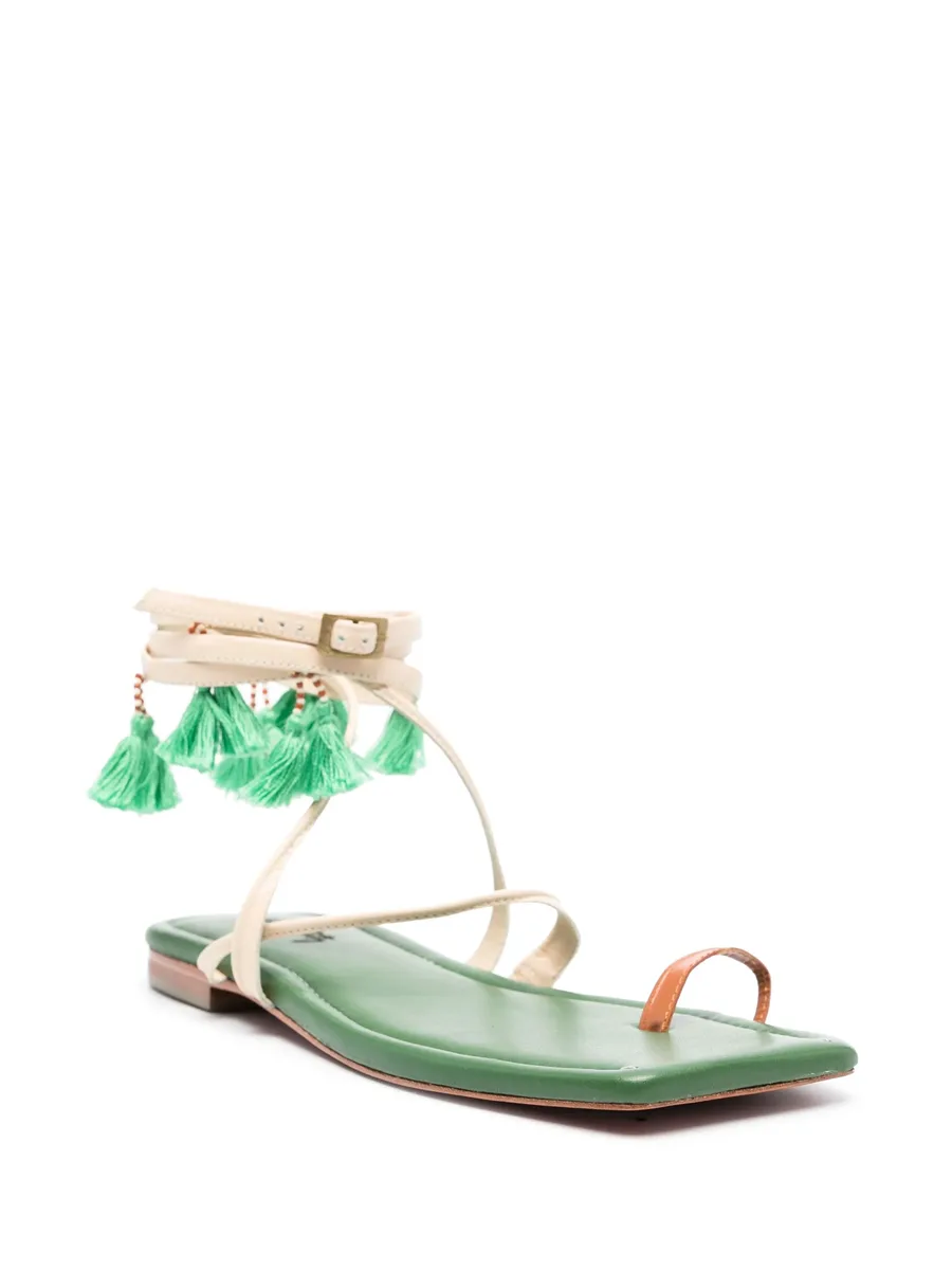 Conversando Con El Viento leather flat sandals 4