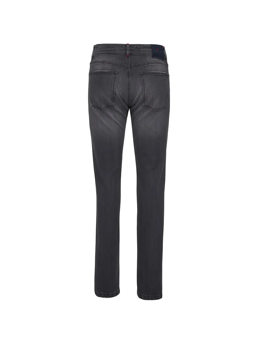 logo jeans 4