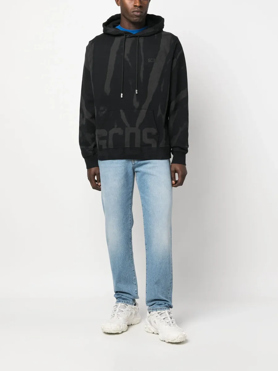 low-rise straight-leg jeans 3