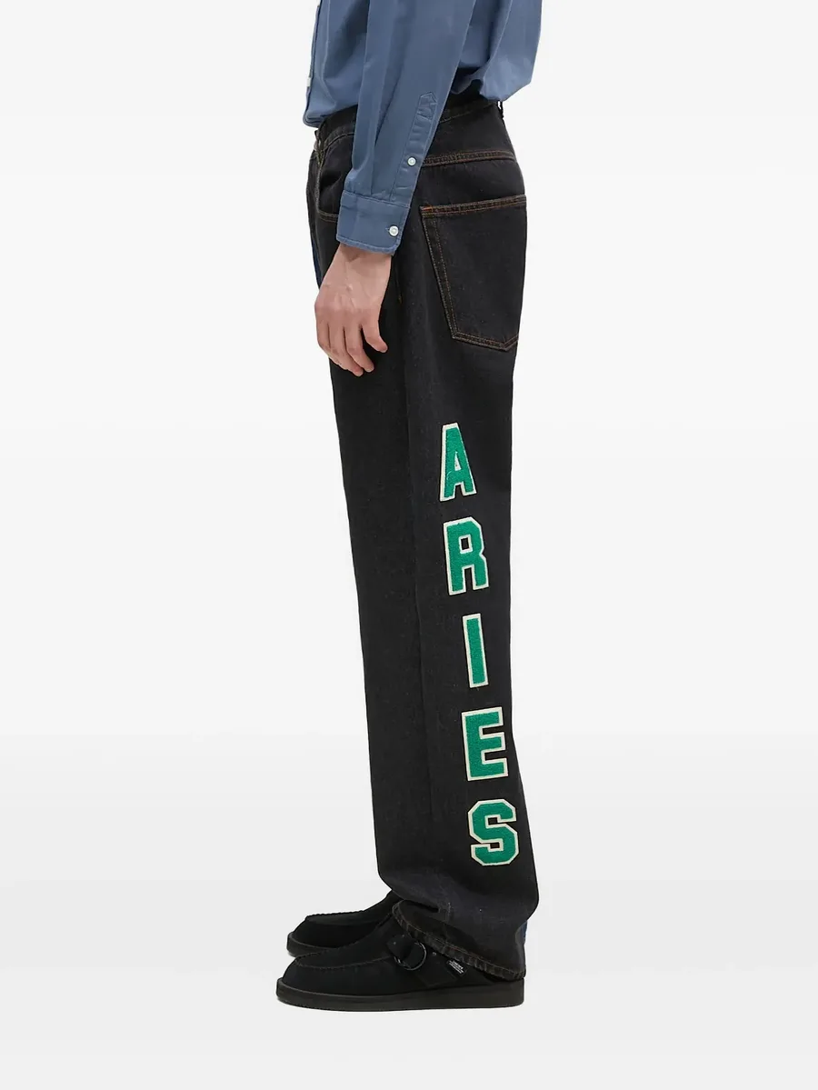 embroidered-logo jeans 6