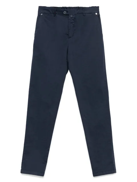 logo-patch chinos