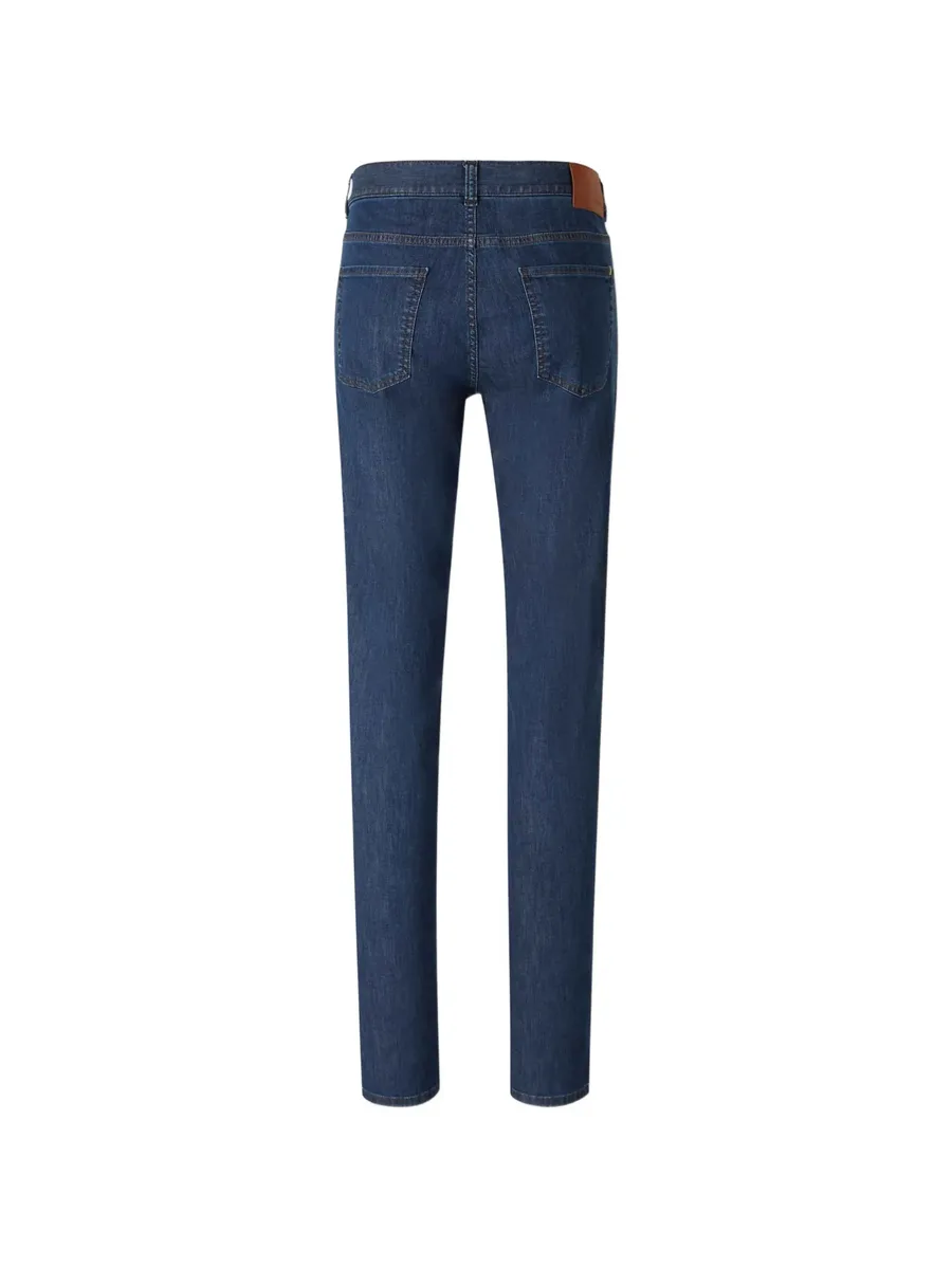 five-pocket-style jeans 4