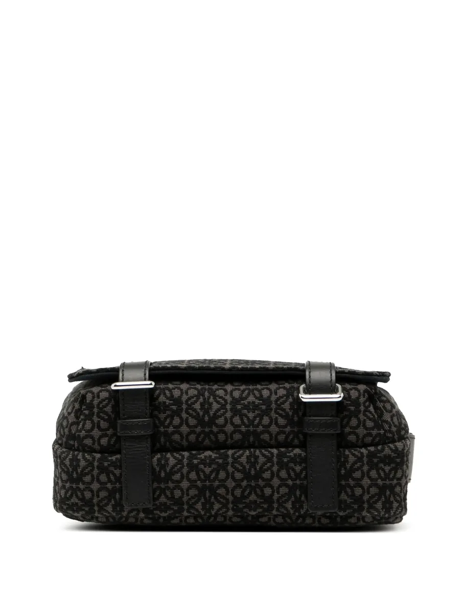 сумка через плечо XS Anagram Canvas Military Messenger Bag (2021 год) 4