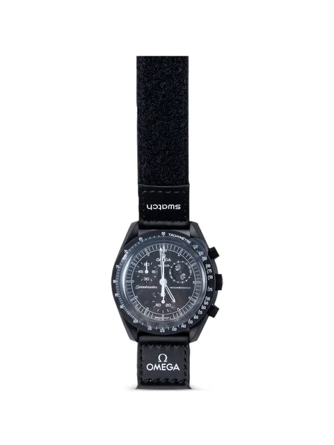 наручные часы Mission to Moonphase Snoopy 42 мм из коллаборации со Swatch