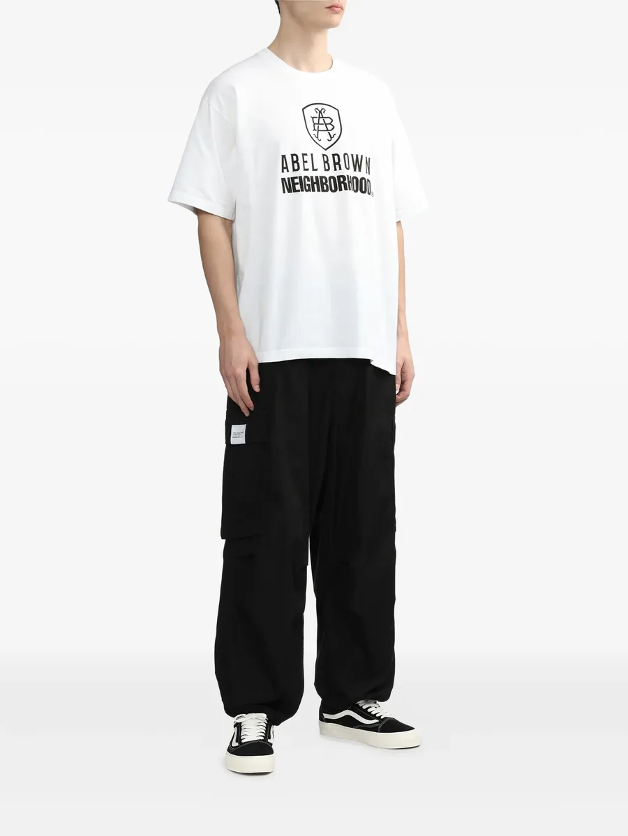cargo-pocket trousers 3