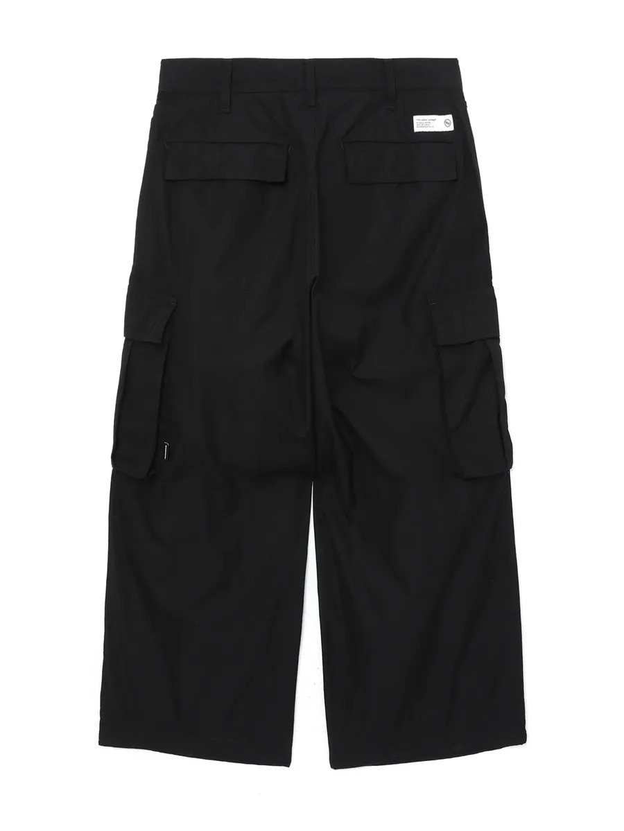 cargo-pocket trousers 9