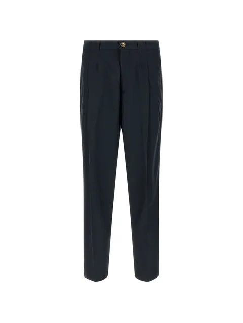 pleated trousers