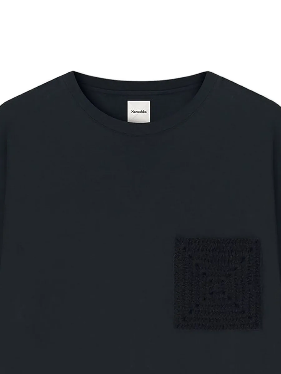 pocket T-shirt 4