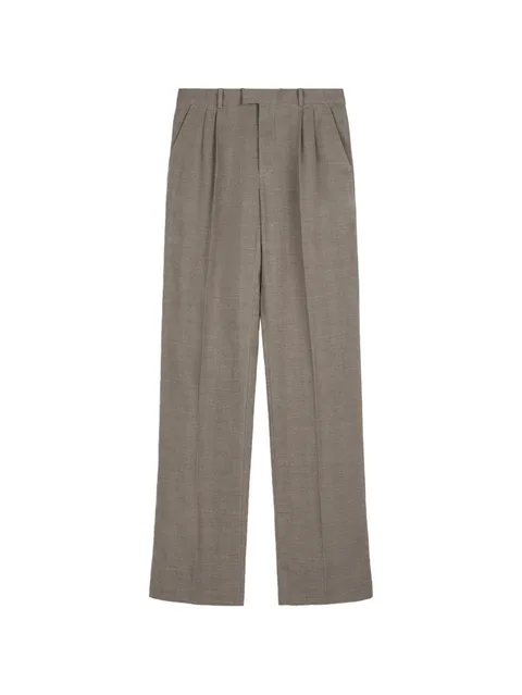pleated trousers