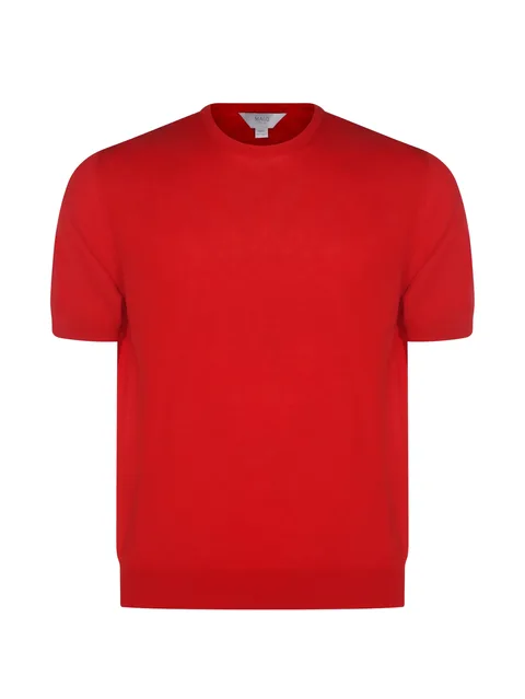 red t-shirt