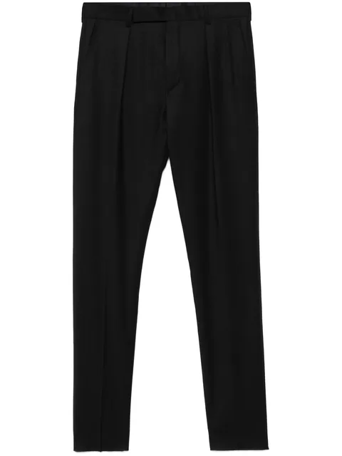 slim-fit trousers