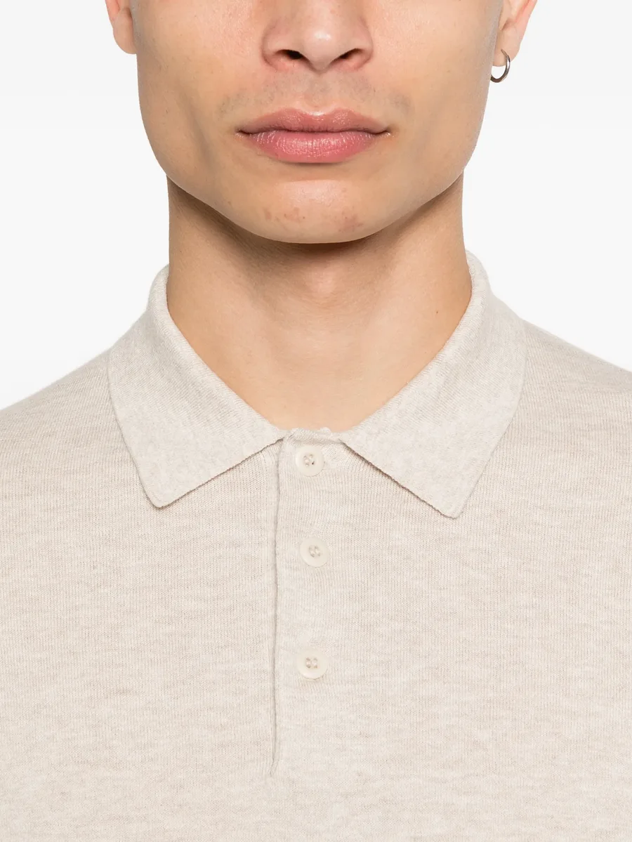 long-sleeved polo shirt 9