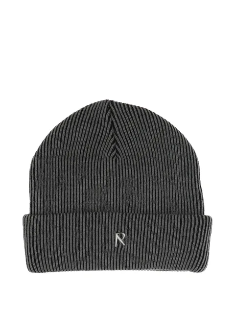 ribbed logo-plaque beanie hat