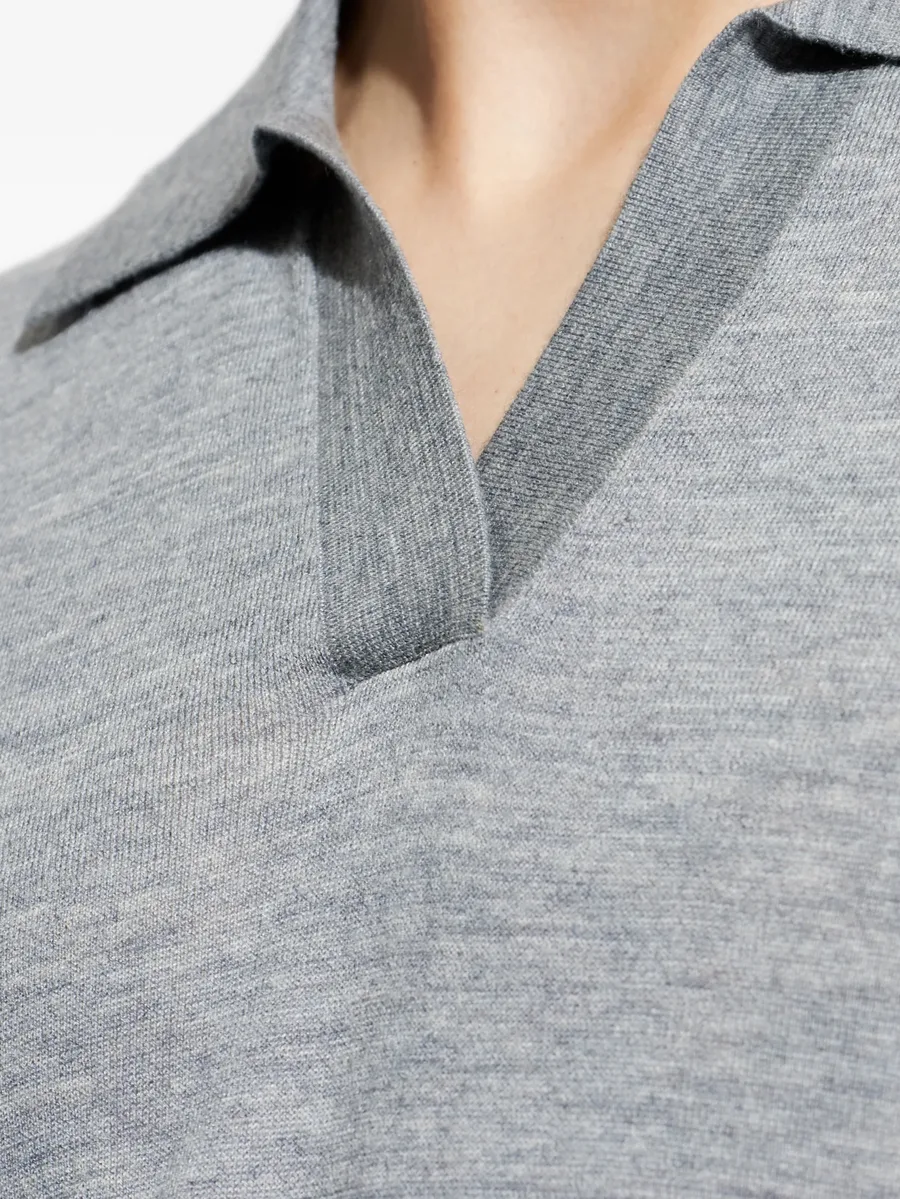 V-neck polo-collar T-shirt 9