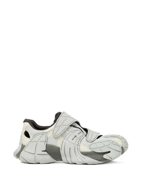 cutout strap tormenta sneakers