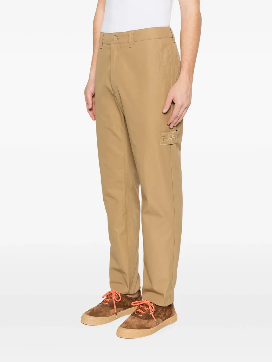 logo patch chinos 6