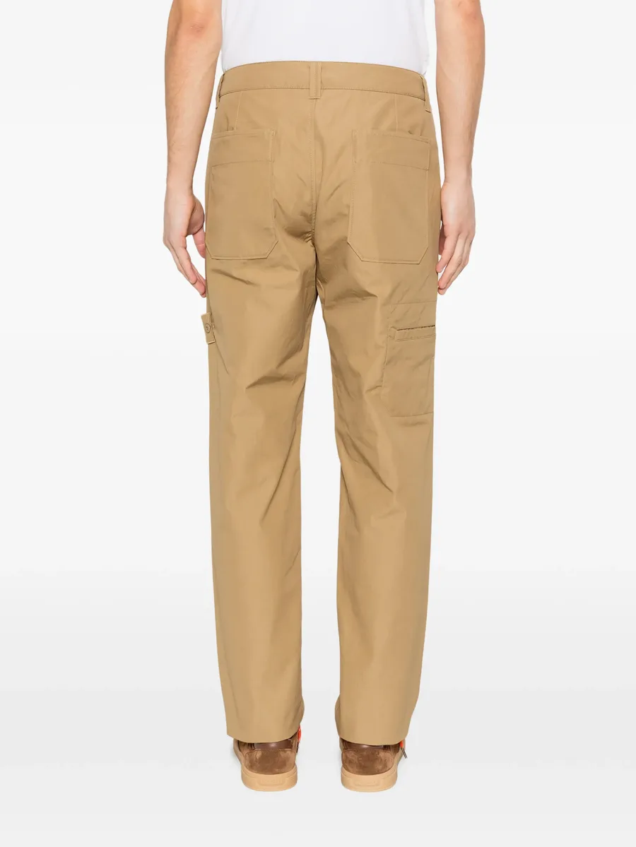 logo patch chinos 7