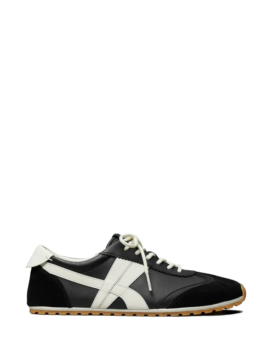 Hank Field sneaker 1