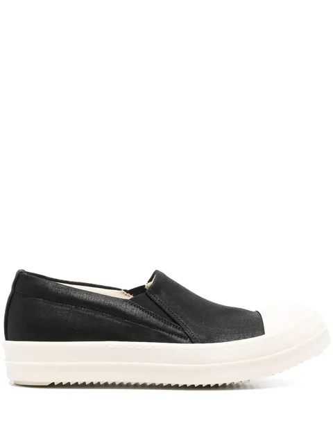 Boat sneakers