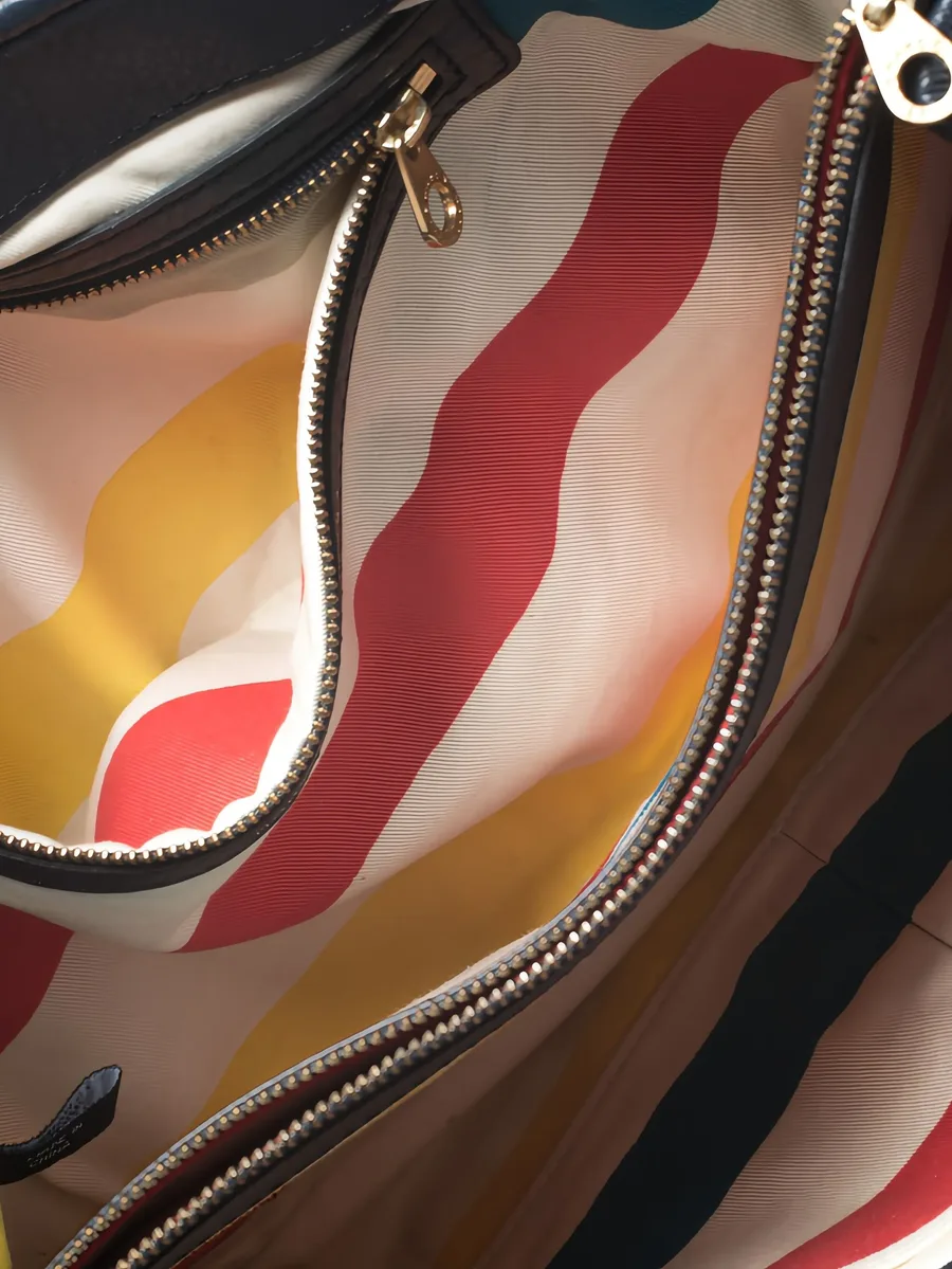 pre-owned leather tote bag 9