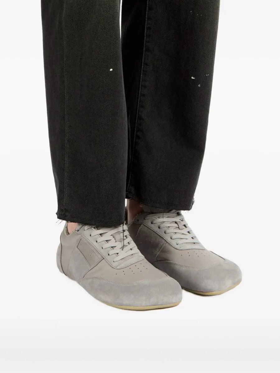 Anatomic sneakers 12