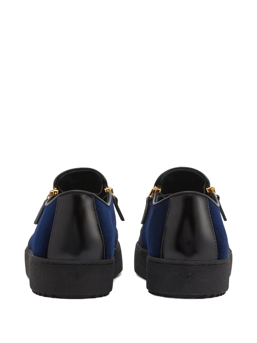 Gz-kobe signature-detail zipped slip-ons 6