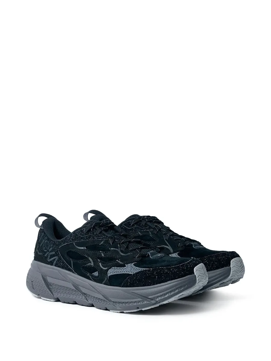 low-top sneakers 3
