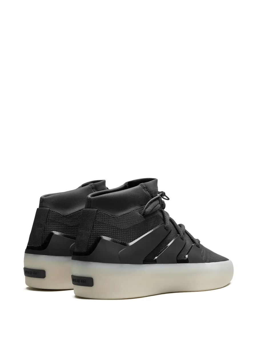 кроссовки Athletics I Carbon из коллаборации с Fear of God 5