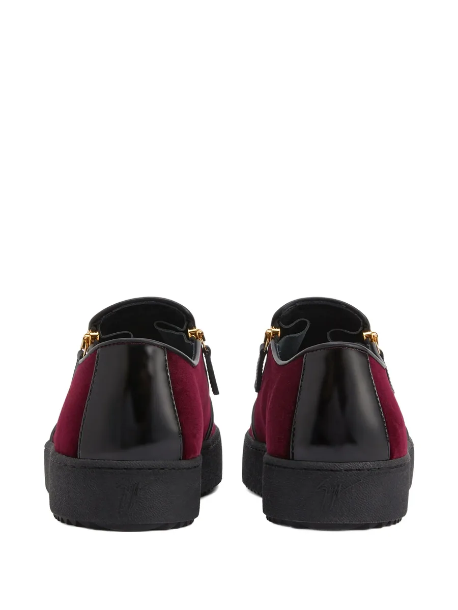 Gz-kobe signature-detail zipped slip-ons 5