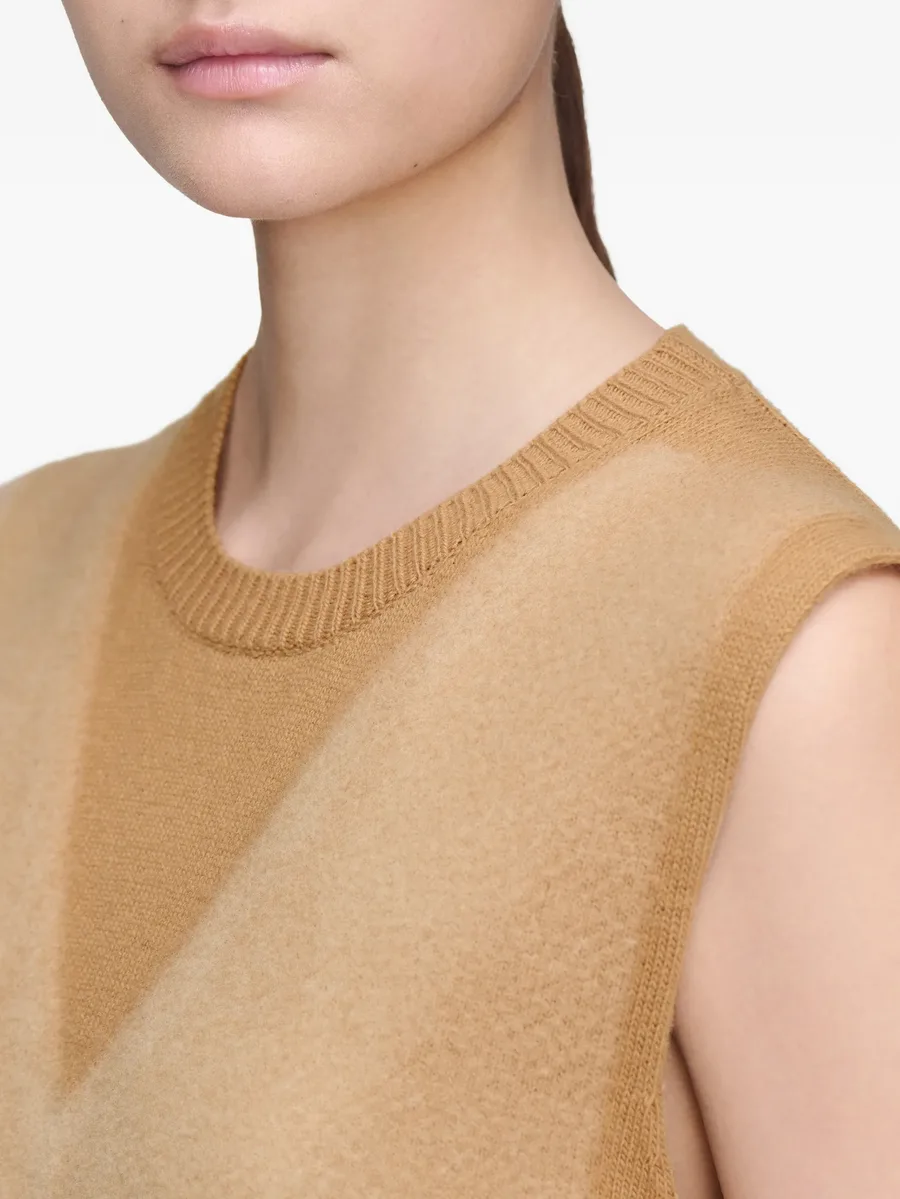 double-layerd vest 13