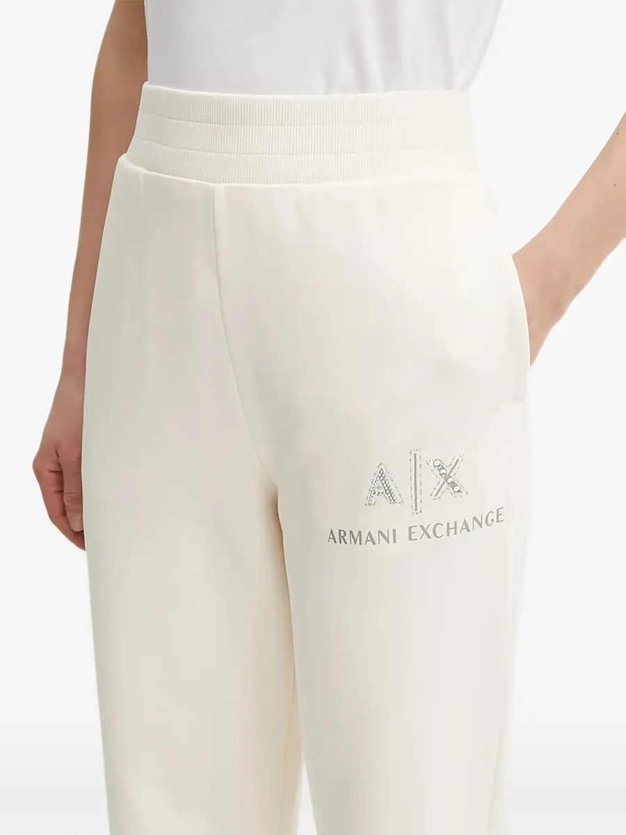 logo-detail joggers 6