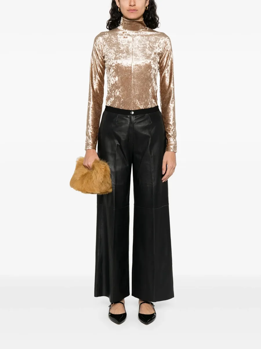 leather trousers 3