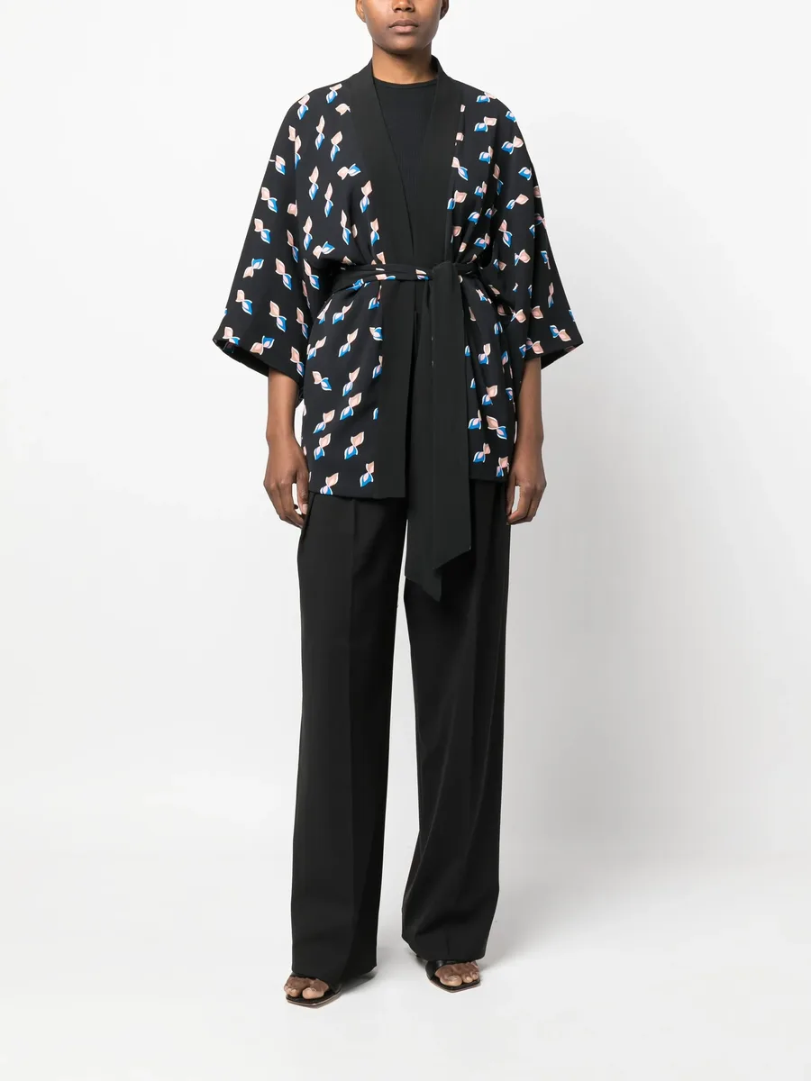 graphic-print belted kimono 3