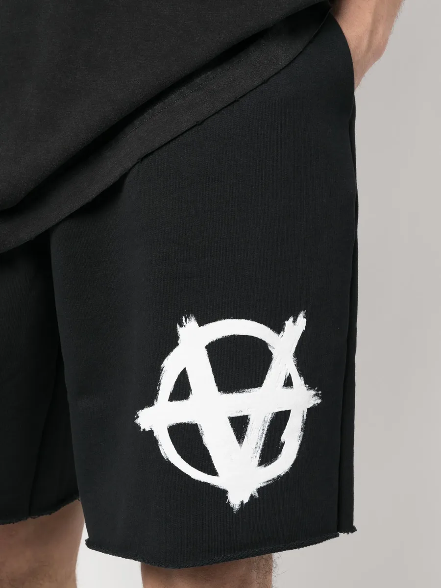 logo-print knee-length shorts 11