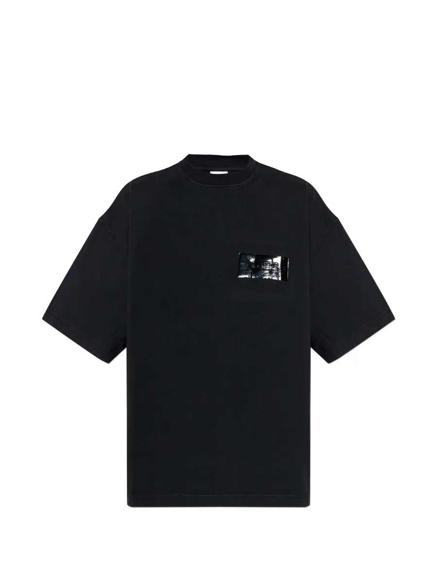 black print T-shirt 2
