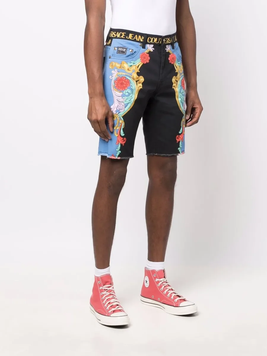 graphic print shorts 5