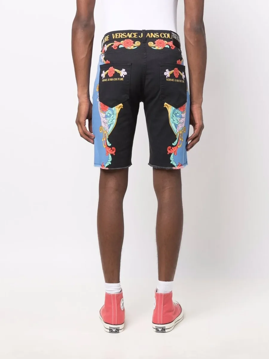 graphic print shorts 8