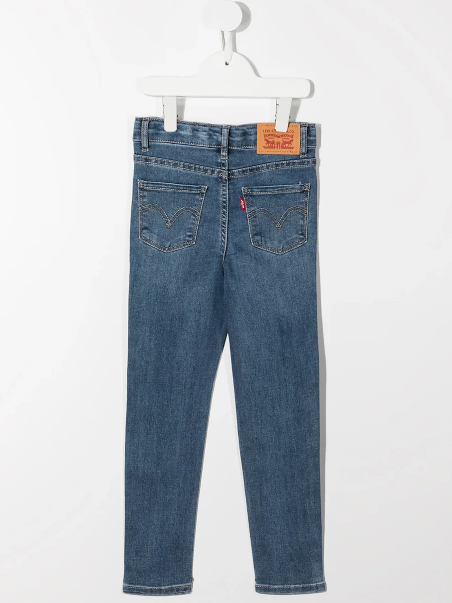 straight-leg jeans 4