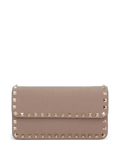 клатч с декором Rockstud