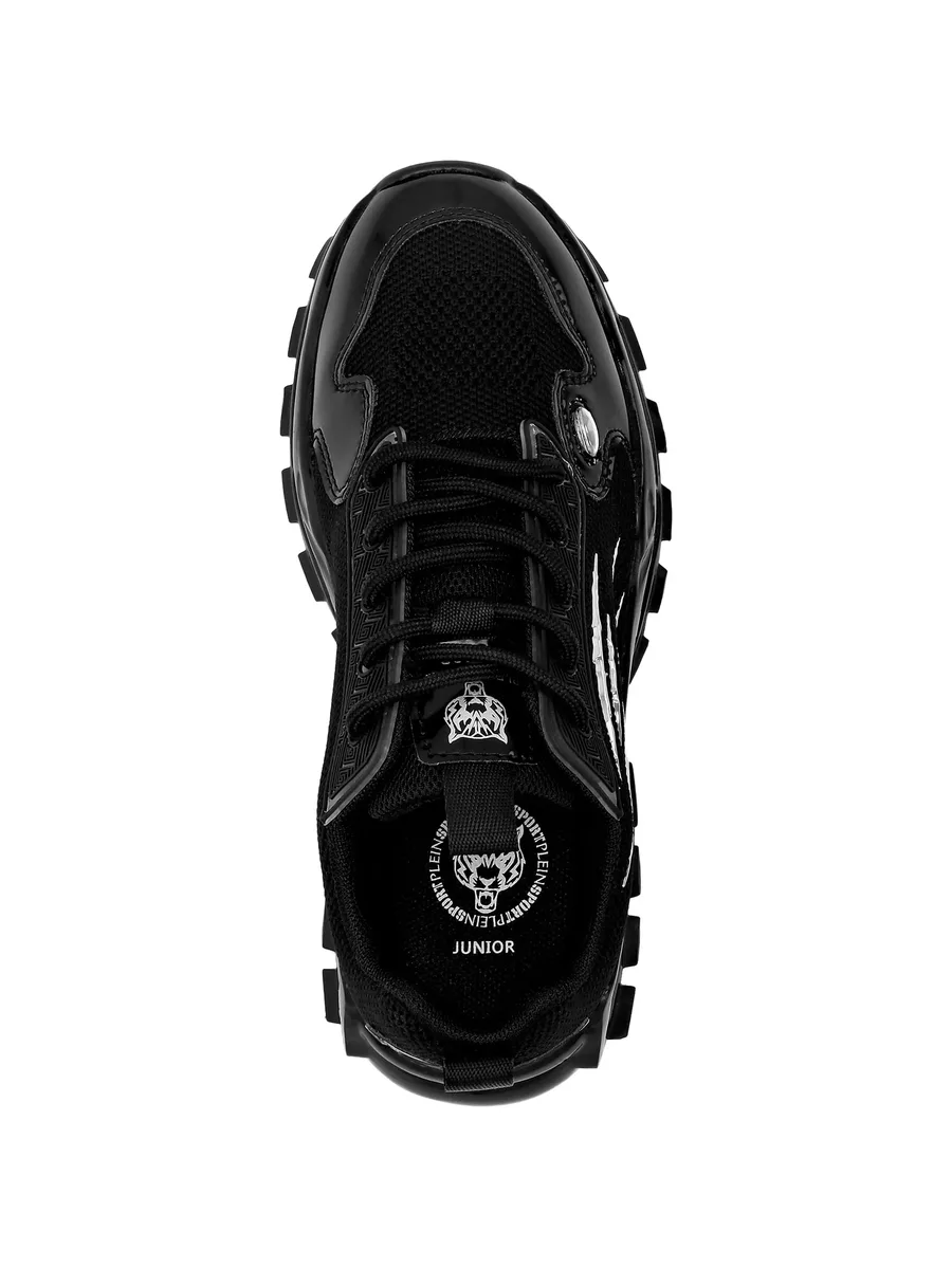 low top sneakers 6
