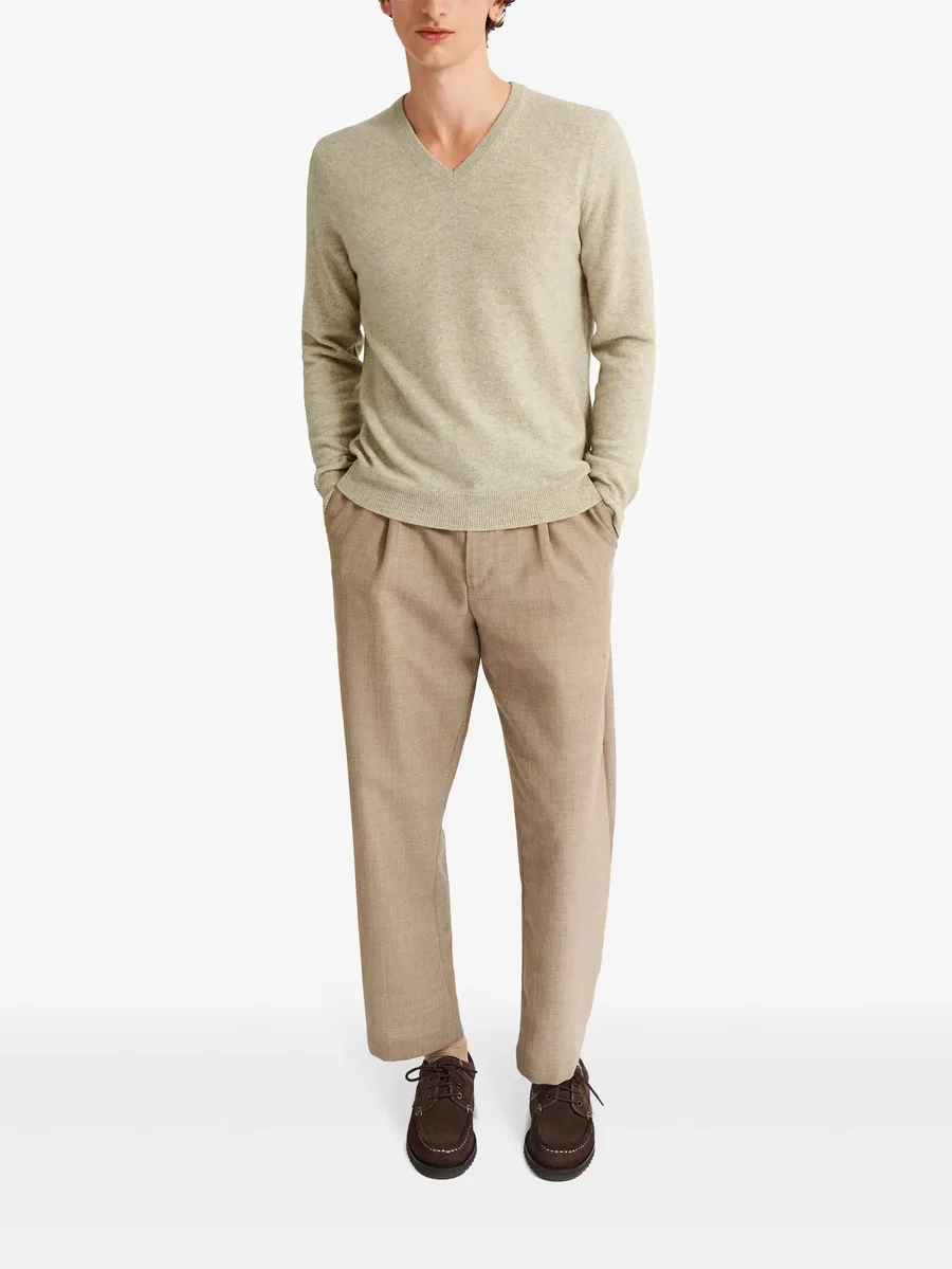 V-neck cashmere jumper 4