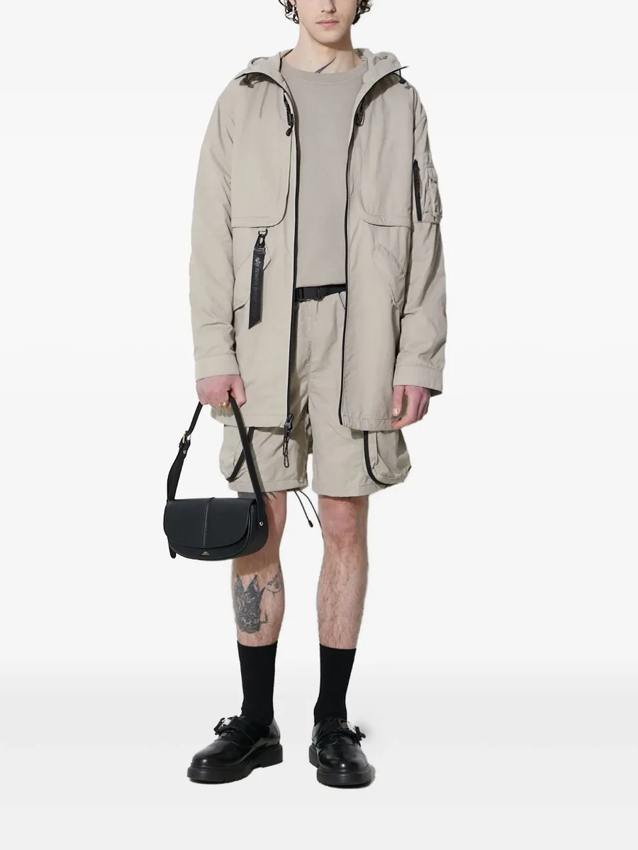 belted cargo shorts 1