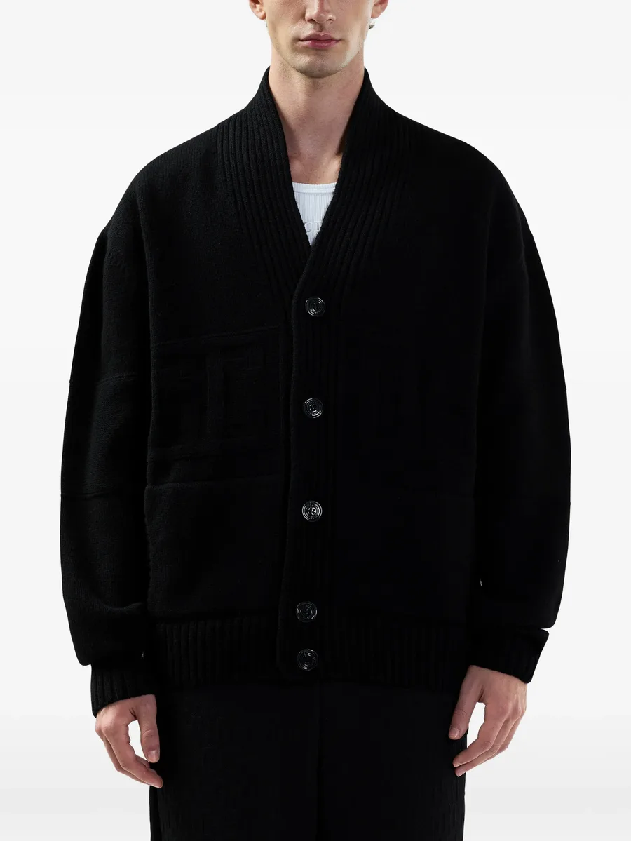 shawl-collar buttoned cardigan 5