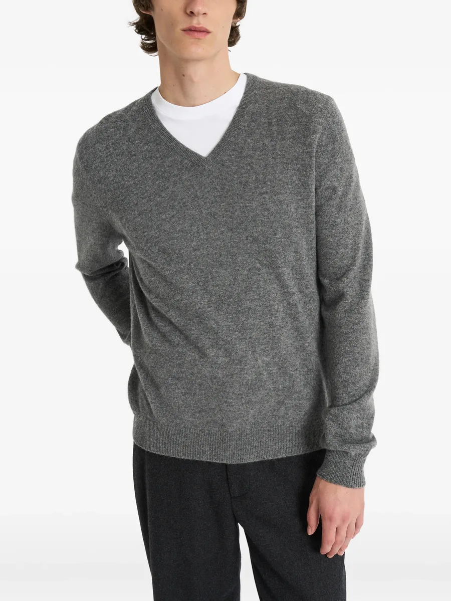 V-neck cashmere sweater 6