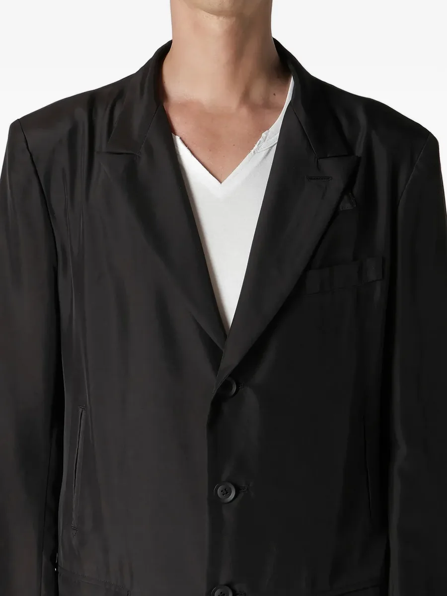 шелковый костюм с однобортным пиджаком 5