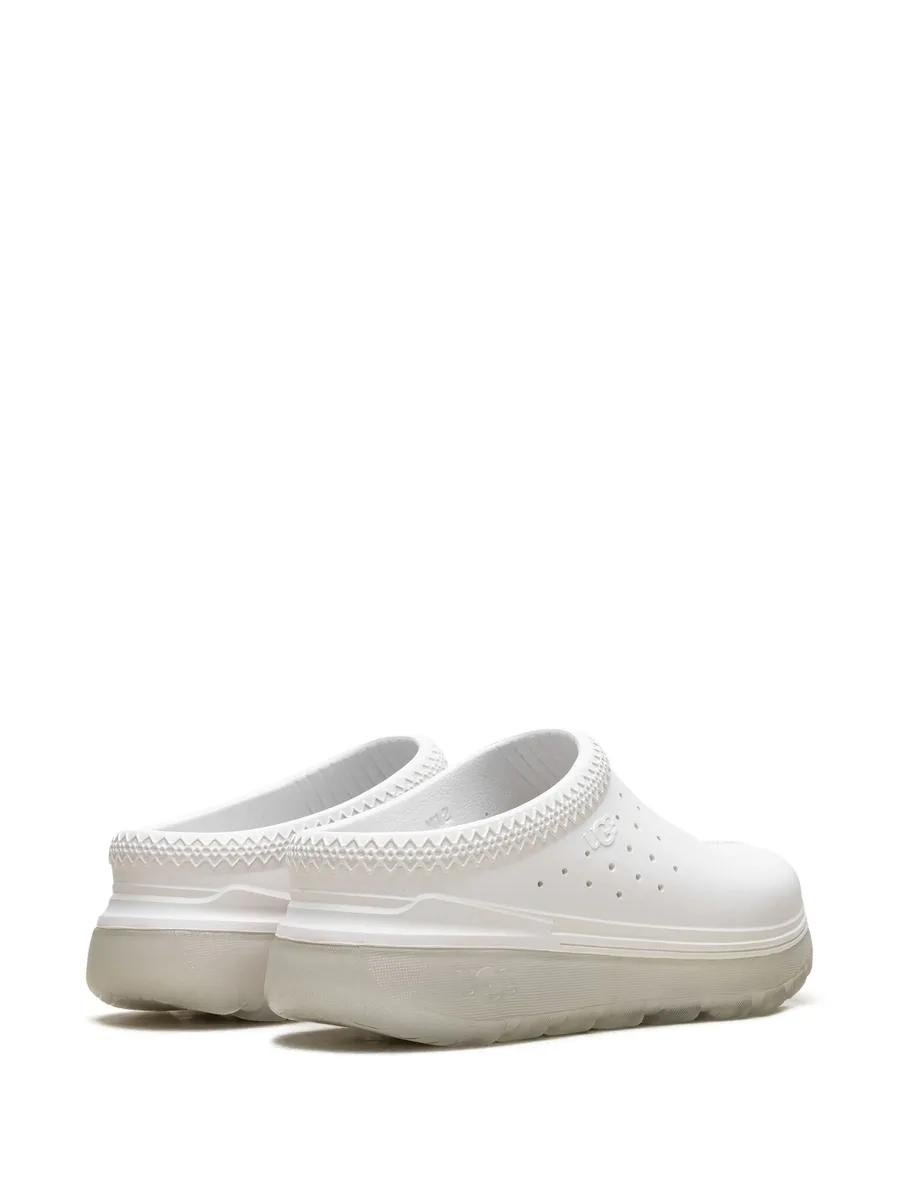 Tasman Sport "White" slippers 6