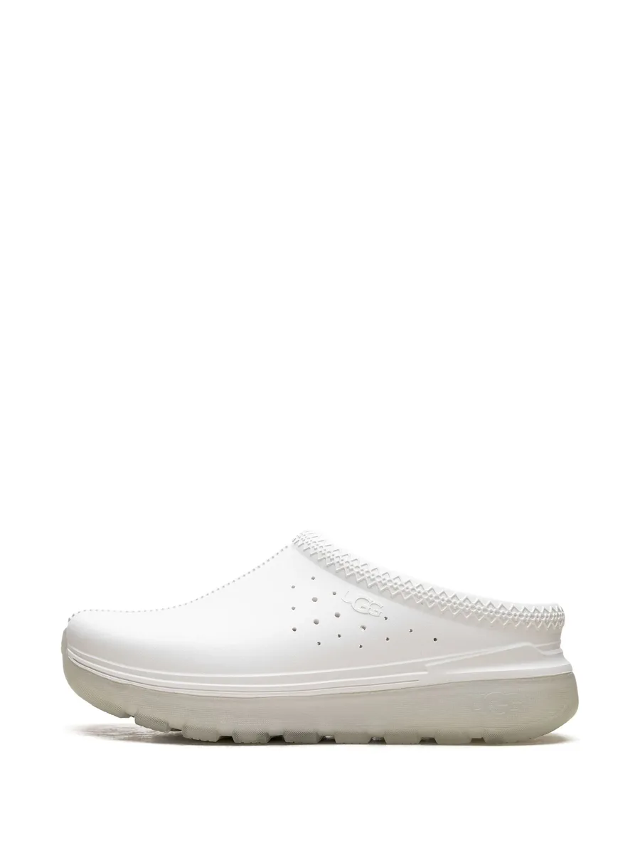 Tasman Sport "White" slippers 9